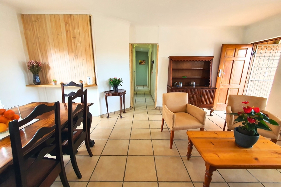 2 Bedroom Property for Sale in Ruwari Western Cape